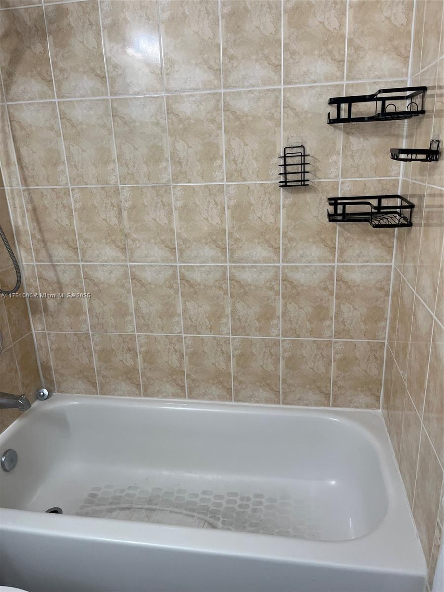 7985 Northwest 8th Street, Unit 110A Miami, FL 33126 - Photo 15 of 19