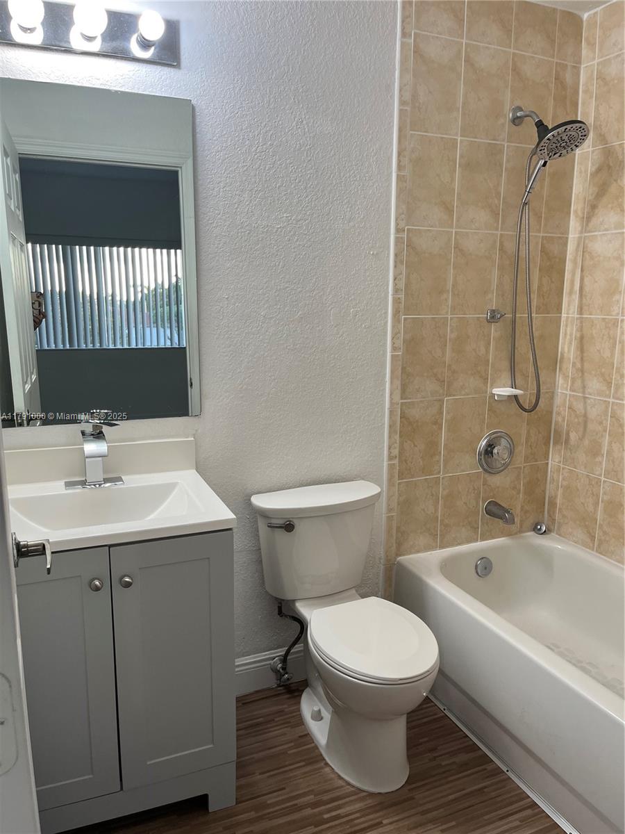 7985 Northwest 8th Street, Unit 110A Miami, FL 33126 - Photo 16 of 19
