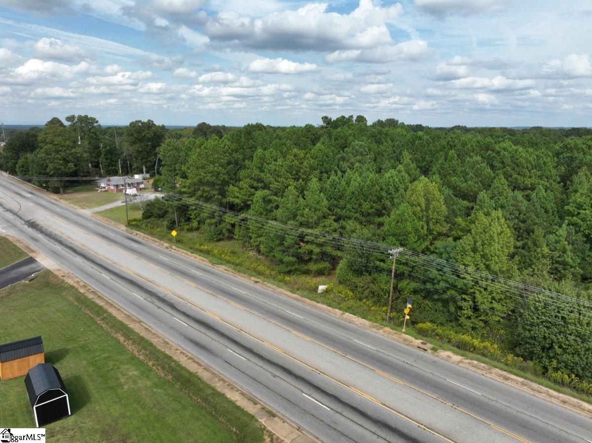 1520 Pearman Dairy Road Anderson, SC 29625 - Photo 3 of 30