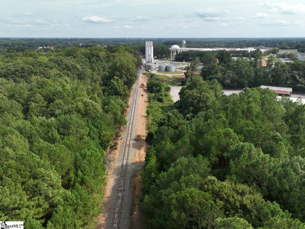 1520 Pearman Dairy Road Anderson, SC 29625 - Photo 8 of 30