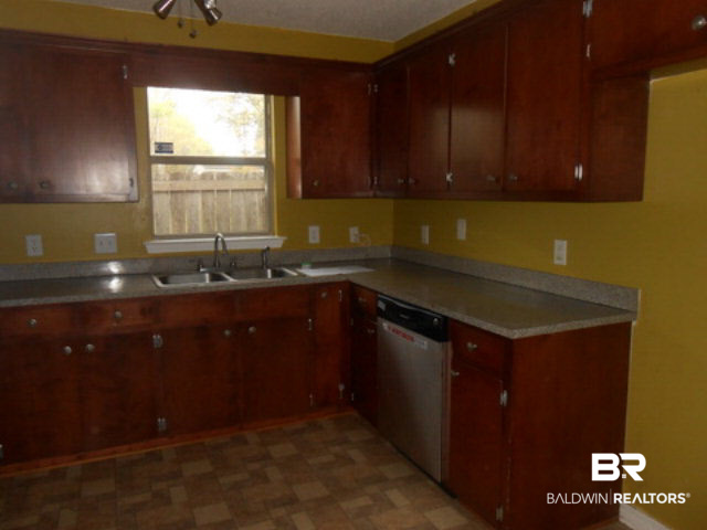 254 Kennedy Street Mobile, AL 36603 - Photo 6 of 12