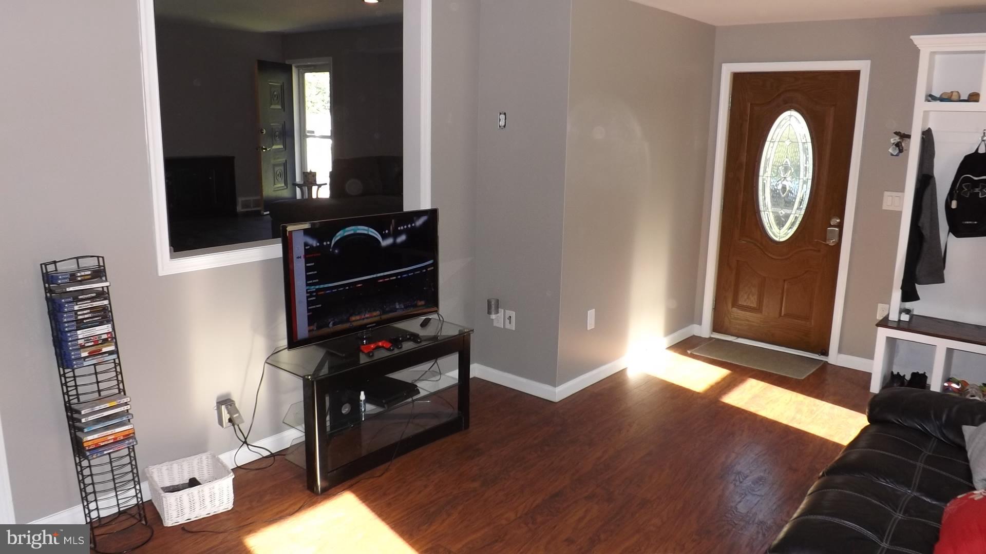 17632 York Road Hagerstown, MD 21740 - Photo 14 of 30 Family Room