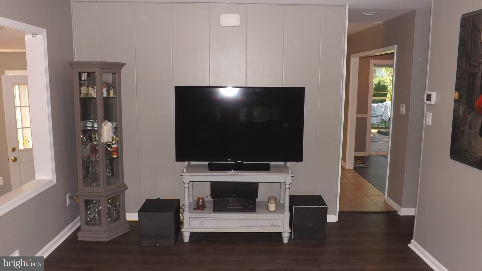 17632 York Road Hagerstown, MD 21740 - Photo 8 of 30 Family Room