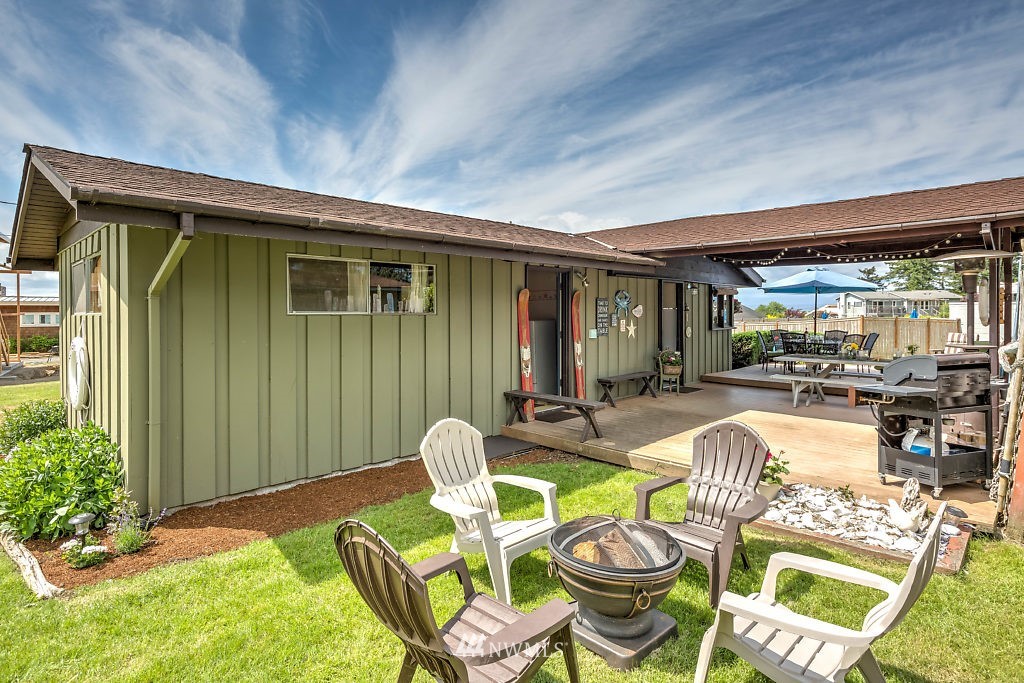 5542 Mutiny Sands Road Freeland, WA 98249 - Photo 2 of 25 Gallery Image 2