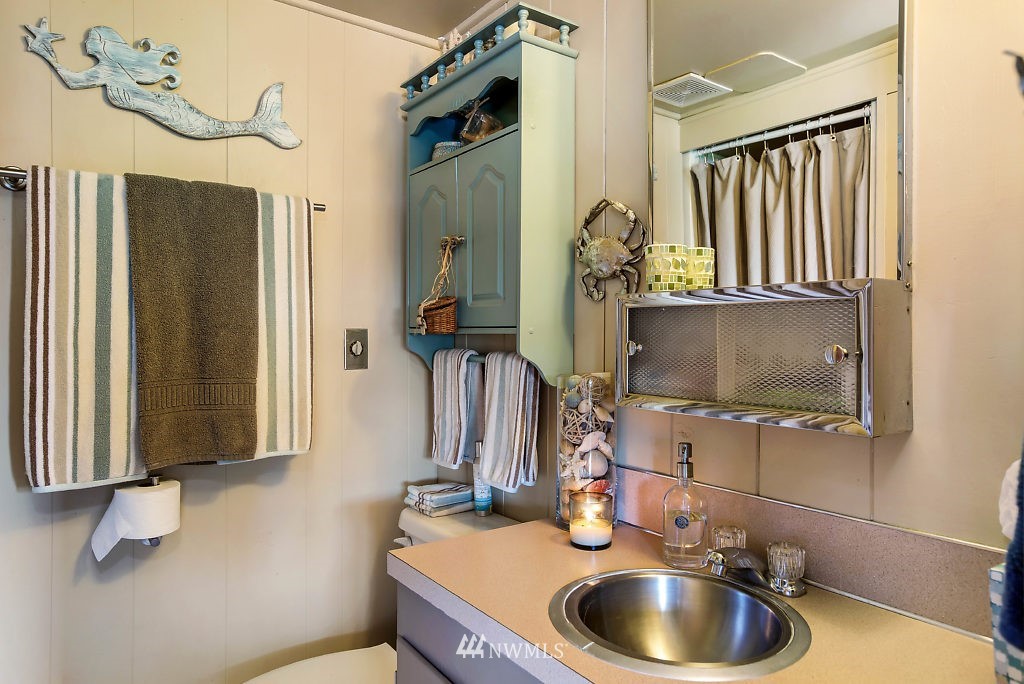 5542 Mutiny Sands Road Freeland, WA 98249 - Photo 17 of 25 Gallery Image 17