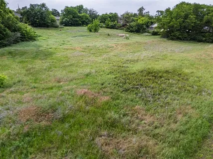 a view of an outdoor space and a yard