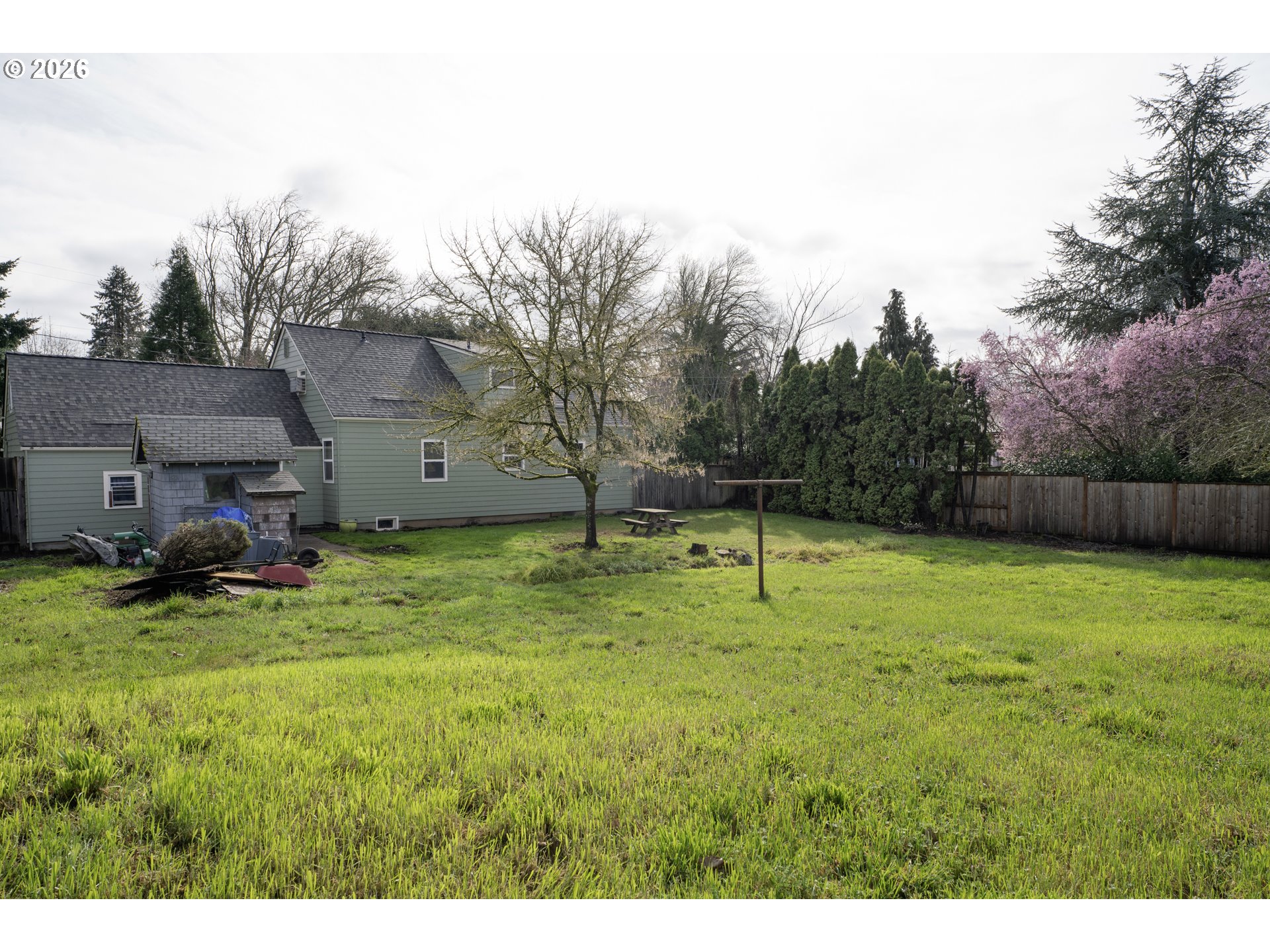 780 Cherry Avenue Eugene, OR 97404 - Photo 23 of 29 a view of a backyard