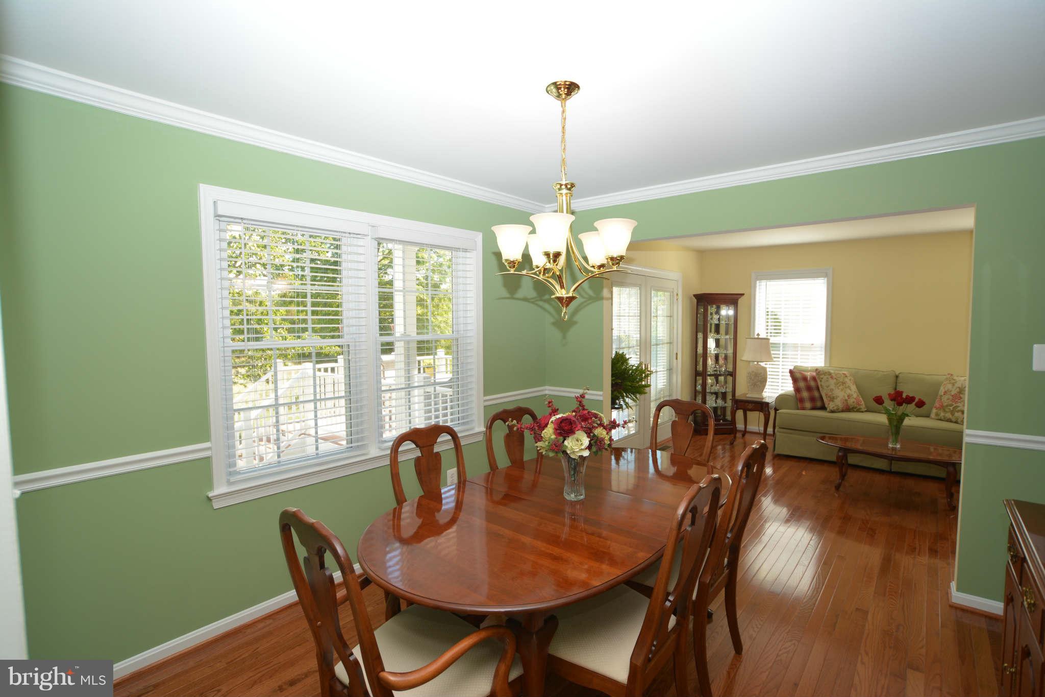 4339 Cub Run Road Chantilly, VA 20151 - Photo 3 of 21 Dining Room