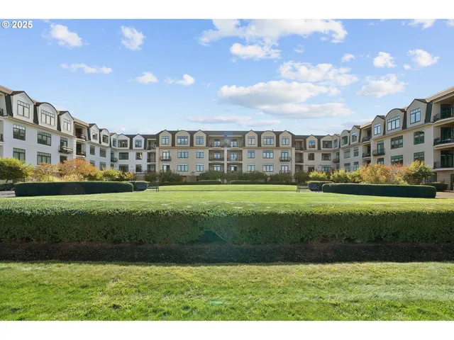 $410,000 | 707 North Hayden Island Drive, Unit 226, Portland, OR 97217