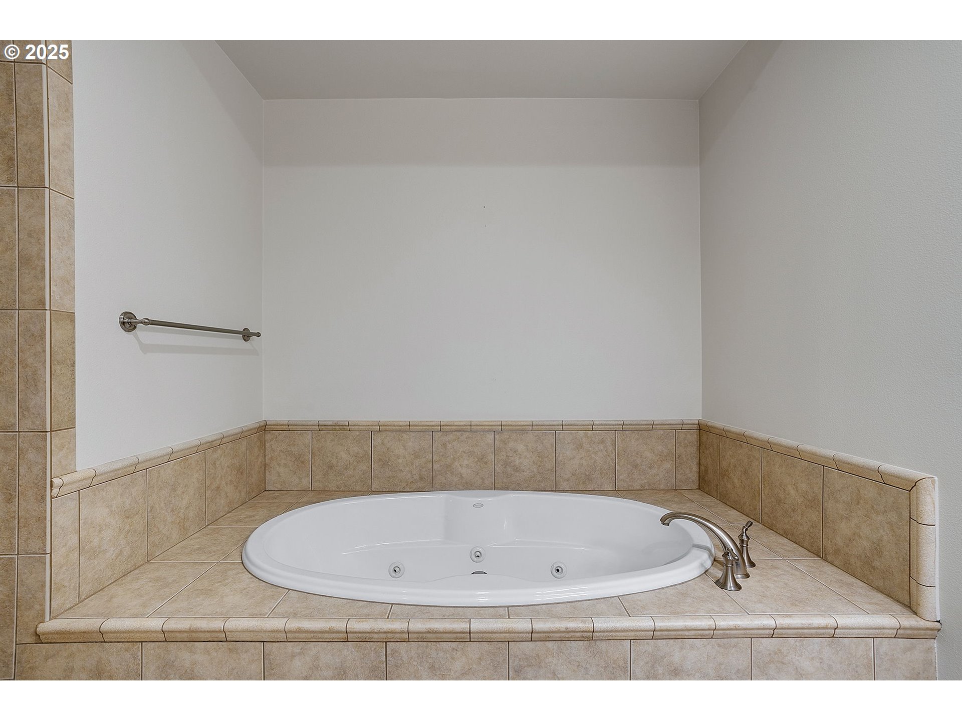 707 North Hayden Island Drive, Unit 226 Portland, OR 97217 - Photo 22 of 36