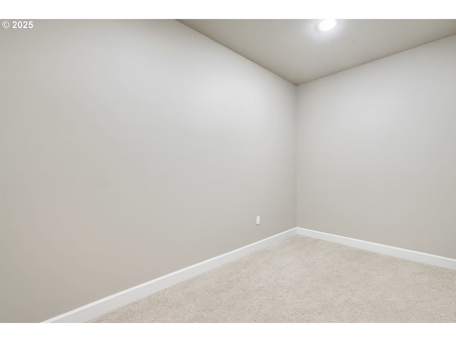 707 North Hayden Island Drive, Unit 226 Portland, OR 97217 - Photo 24 of 36