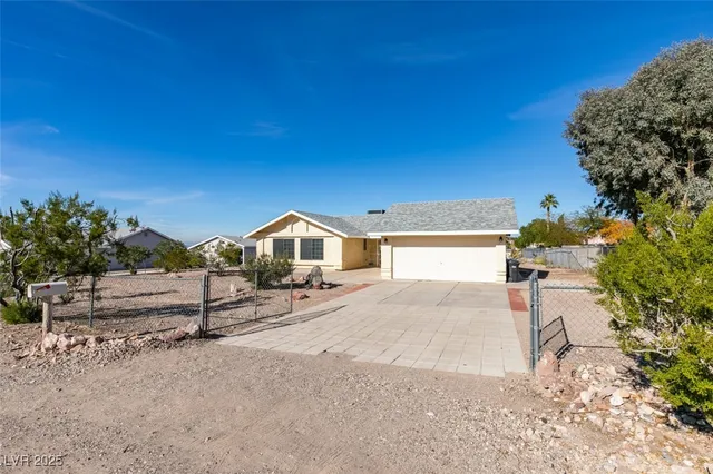 $2,095 | 1670 Rocking Horse Drive, Henderson, NV 89002