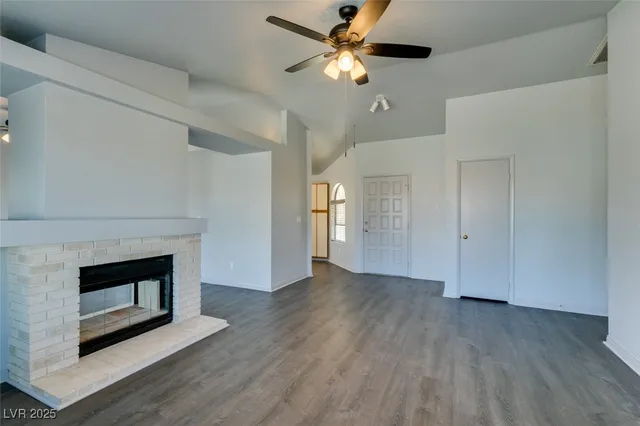 $2,095 | 1670 Rocking Horse Drive, Henderson, NV 89002