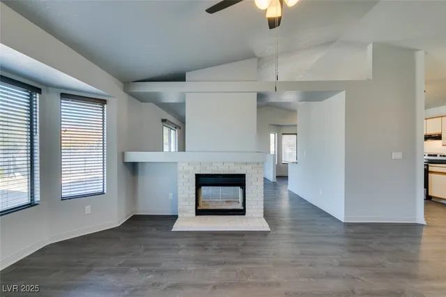 $2,095 | 1670 Rocking Horse Drive, Henderson, NV 89002