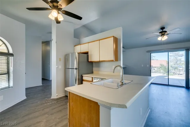 $2,095 | 1670 Rocking Horse Drive, Henderson, NV 89002