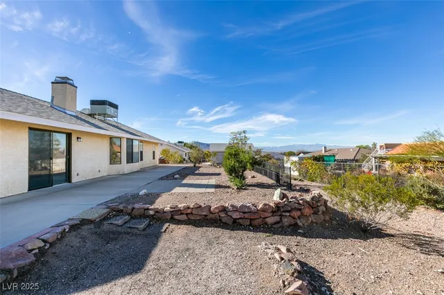$2,095 | 1670 Rocking Horse Drive, Henderson, NV 89002