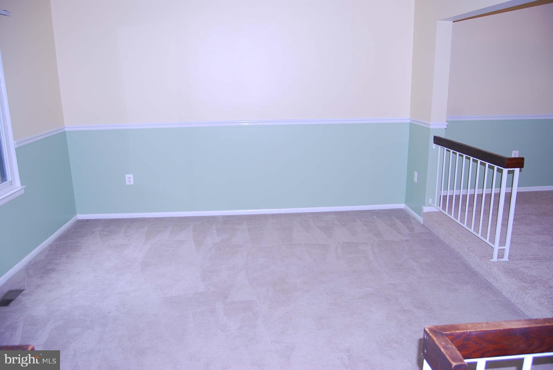 9019 Centerway Road Gaithersburg, MD 20879 - Photo 8 of 25 Living Room