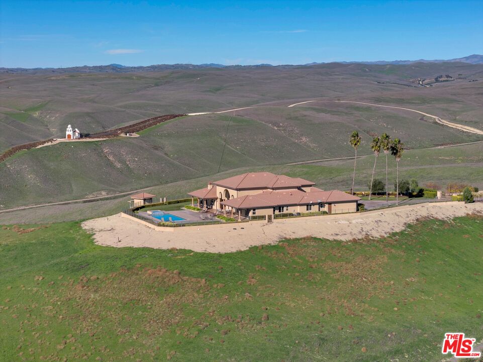 1990 Highway 46 Shandon, CA 93461 - Photo 44 of 57 an aerial view of a house with garden space and ocean view
