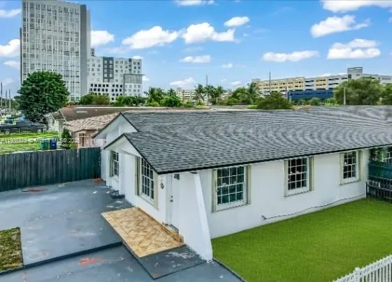 $1,100,000 | 11152 Southwest 7th Street, Sweetwater, FL 33174