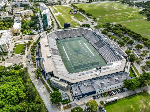 $1,100,000 | 11152 Southwest 7th Street, Sweetwater, FL 33174