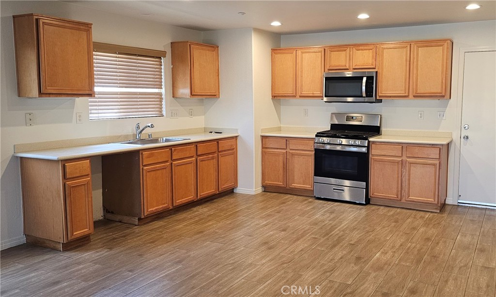 9242 Kettle Road Riverside, CA 92508 - Photo 8 of 23