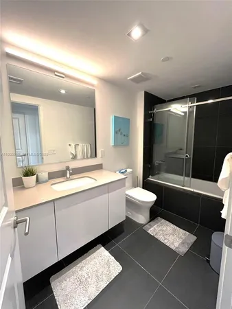 $4,400 | 1600 Northeast 1st Avenue, Unit 3606, Miami, FL 33132