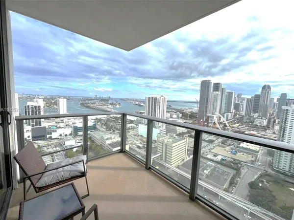 $4,400 | 1600 Northeast 1st Avenue, Unit 3606, Miami, FL 33132