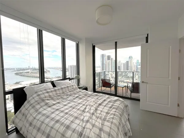 $4,400 | 1600 Northeast 1st Avenue, Unit 3606, Miami, FL 33132