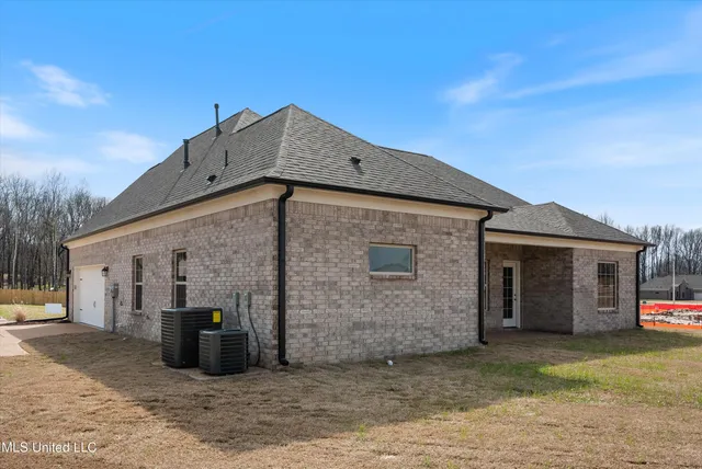 $371,900 | 951 Collie Drive, Hernando, MS 38651