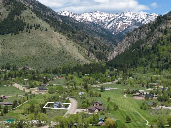 $825,000 | 388 Middle Branch Drive, Star Valley Ranch, WY 83127