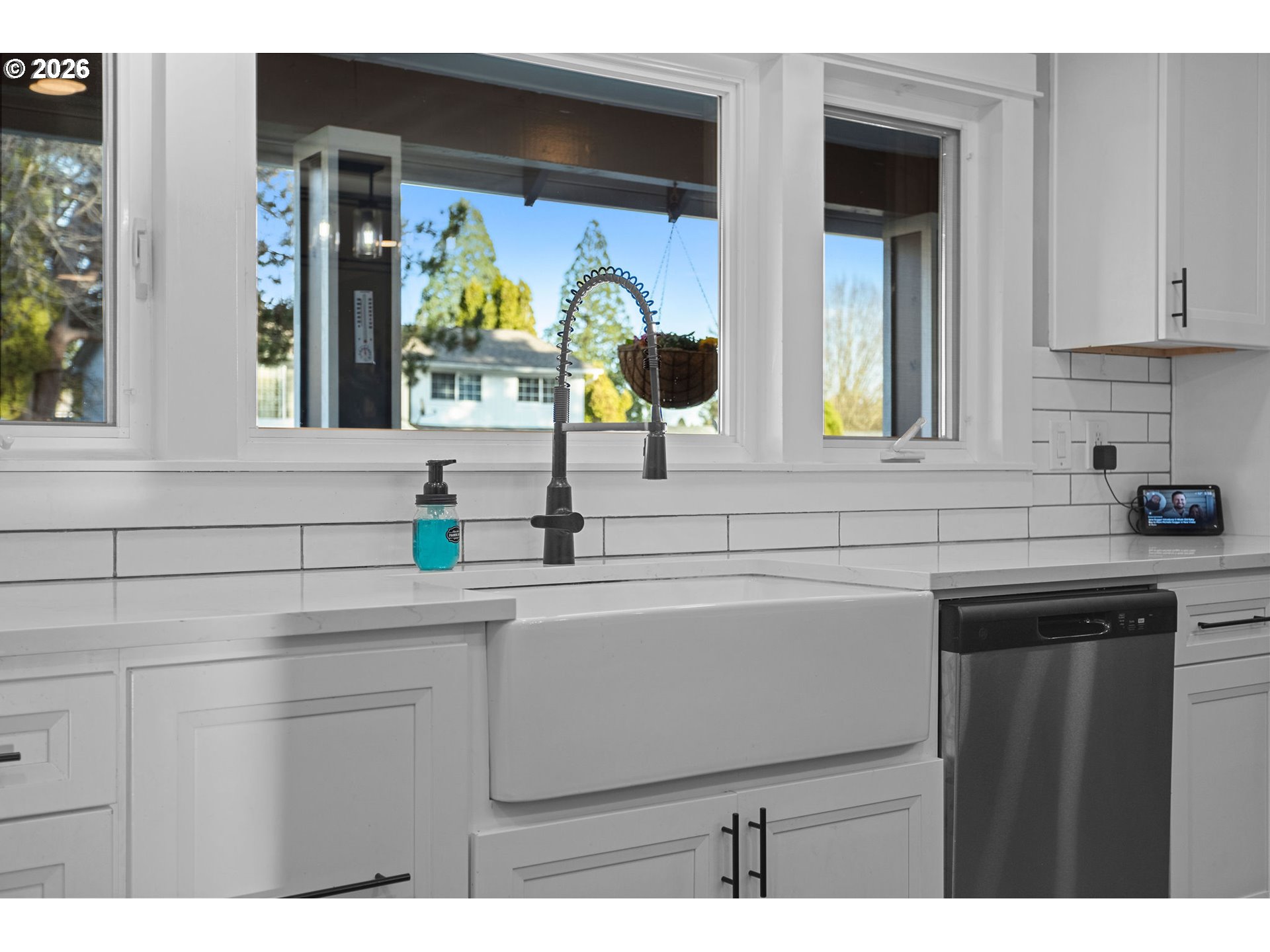 1434 Southwest 5th Place Gresham, OR 97080 - Photo 12 of 47 Kitchen