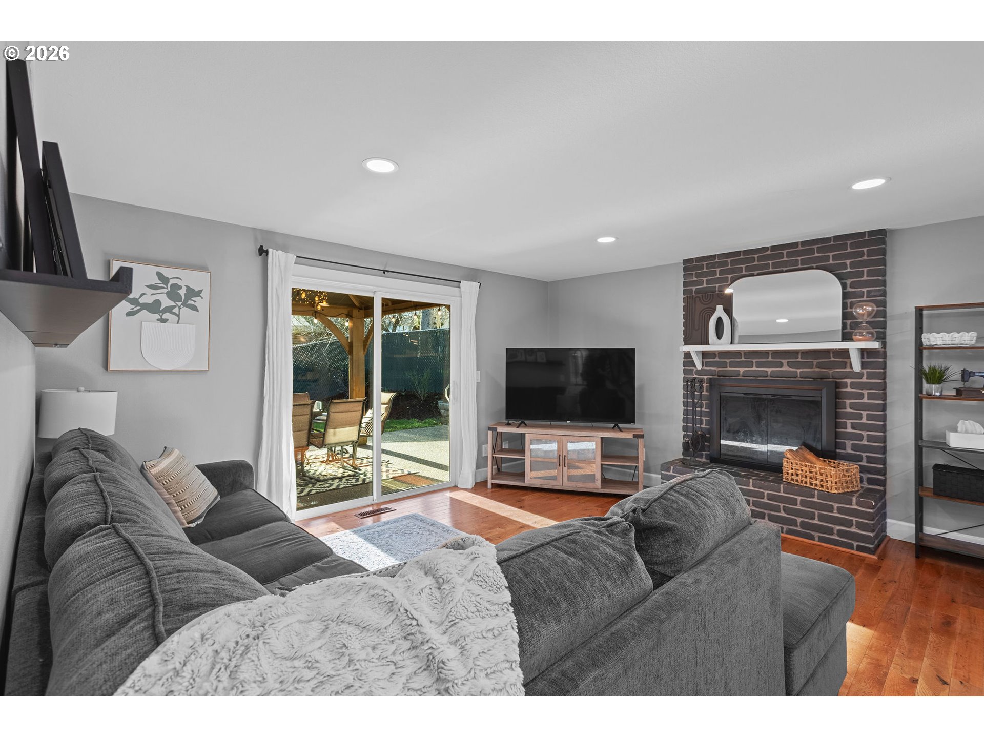 1434 Southwest 5th Place Gresham, OR 97080 - Photo 14 of 47 Living Room
