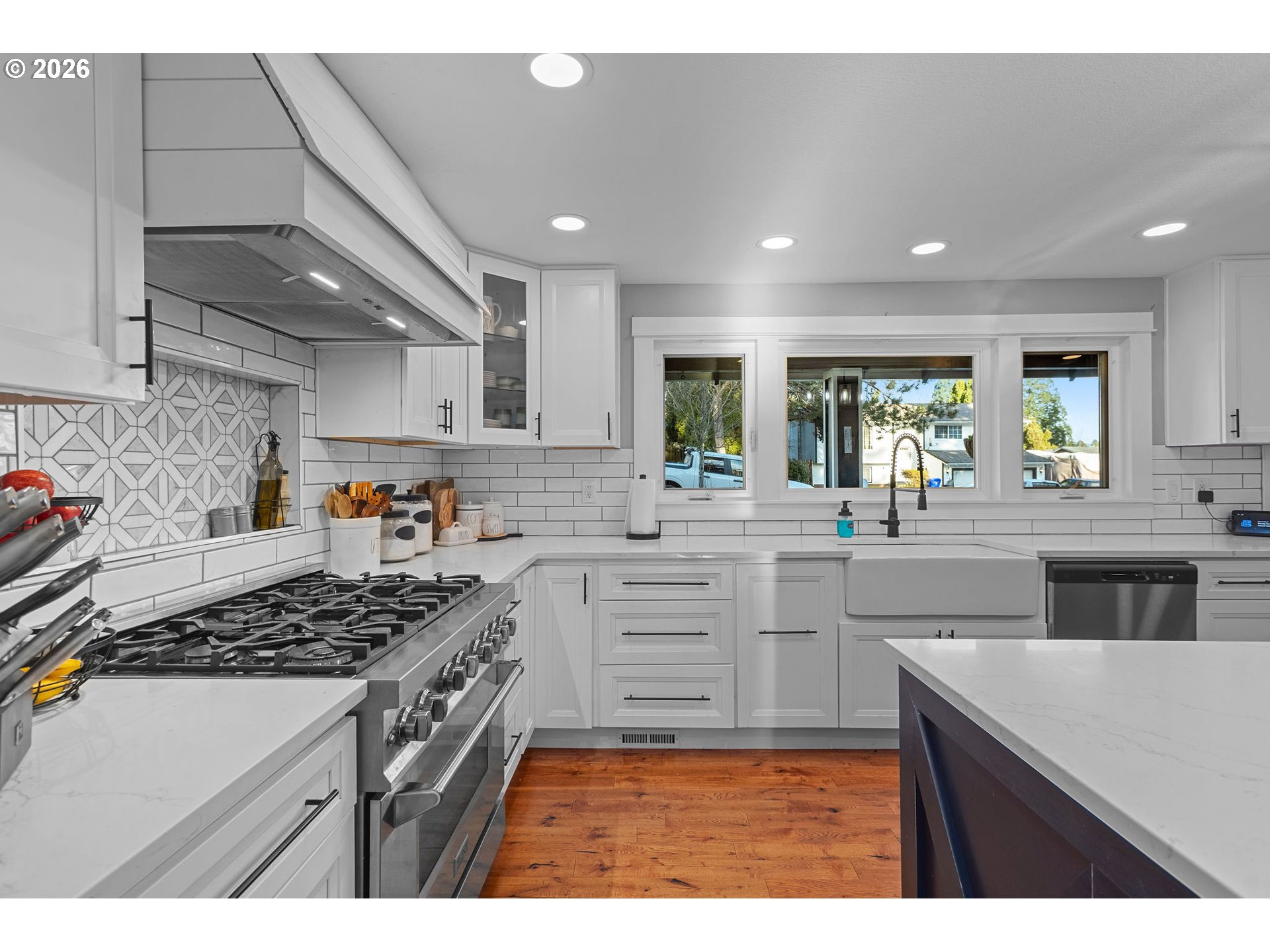 1434 Southwest 5th Place Gresham, OR 97080 - Photo 10 of 47 Kitchen