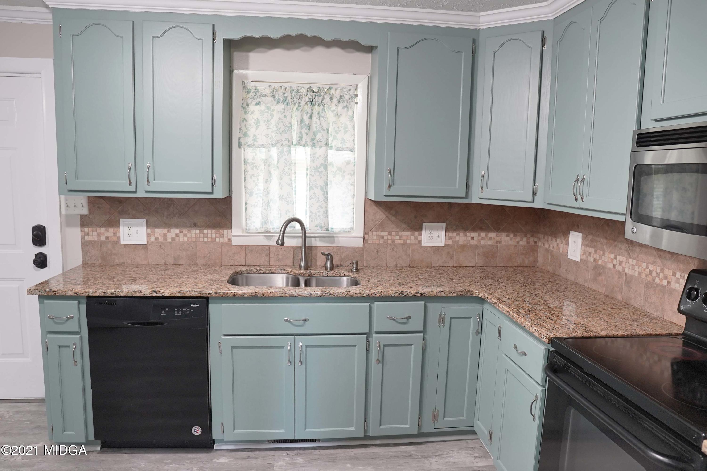 398 Thomson Road Warner Robins, GA 31093 - Photo 12 of 39 CM100670