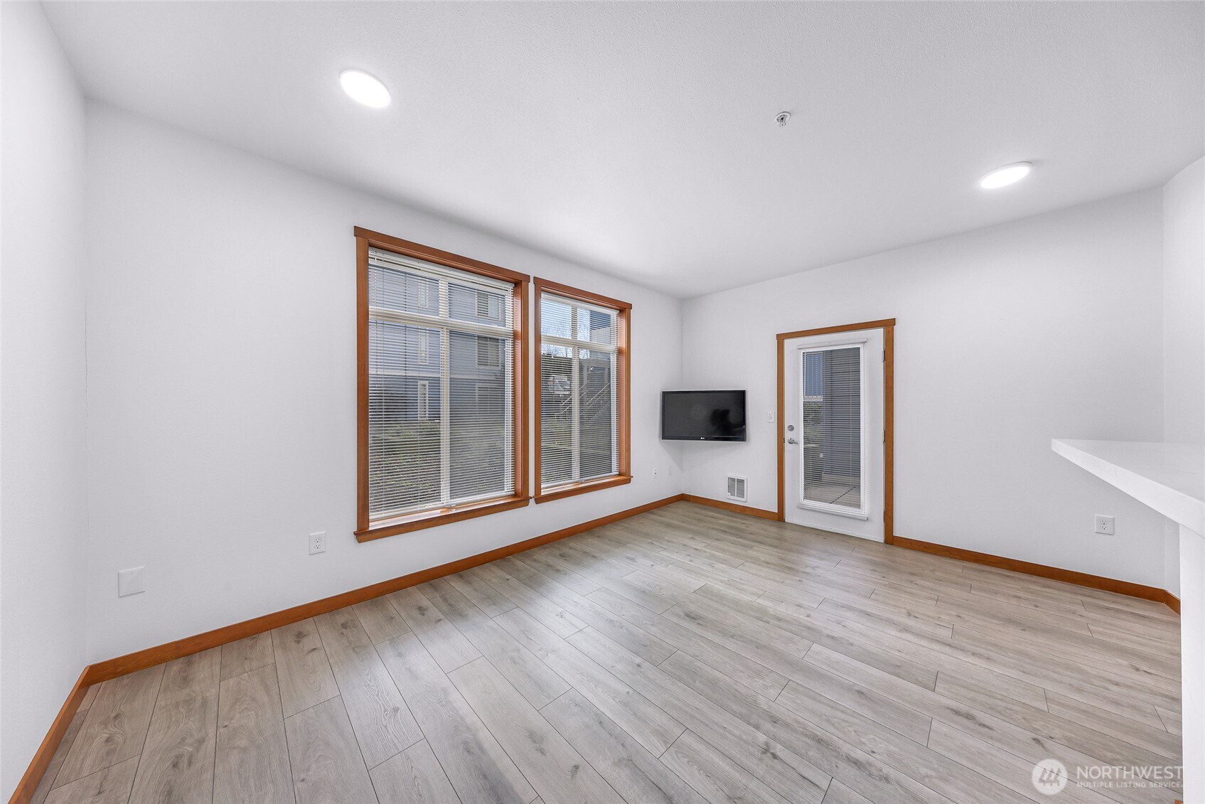 910 Gladstone Street, Unit 108 Bellingham, WA 98229 - Photo 15 of 24