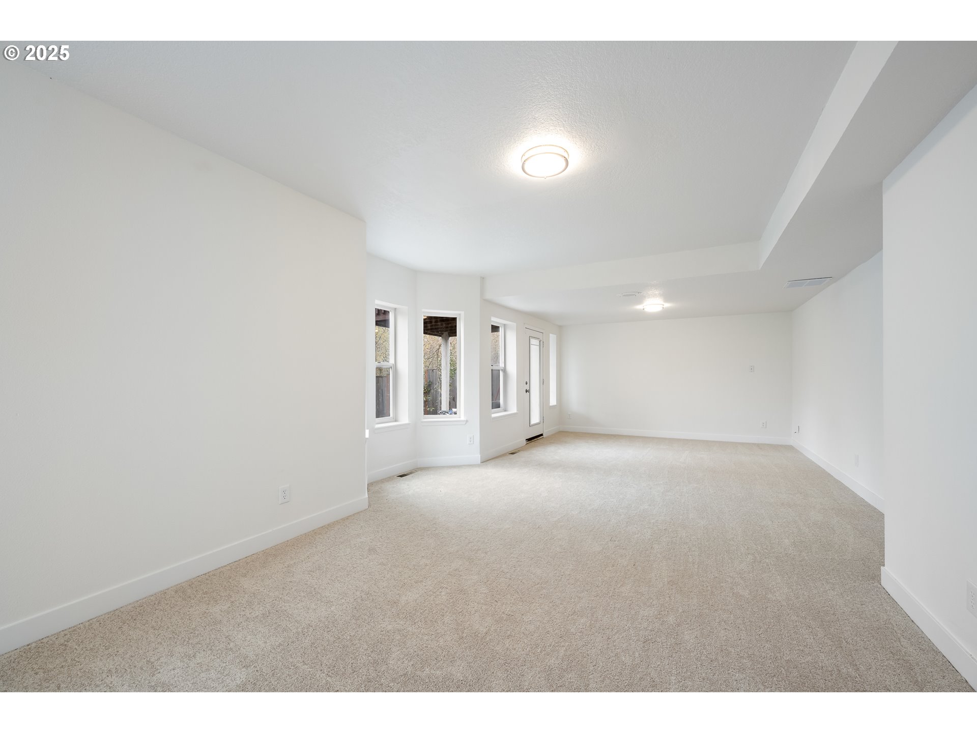 16033 Northwest Ridgetop Lane Beaverton, OR 97006 - Photo 30 of 42 a view of empty room