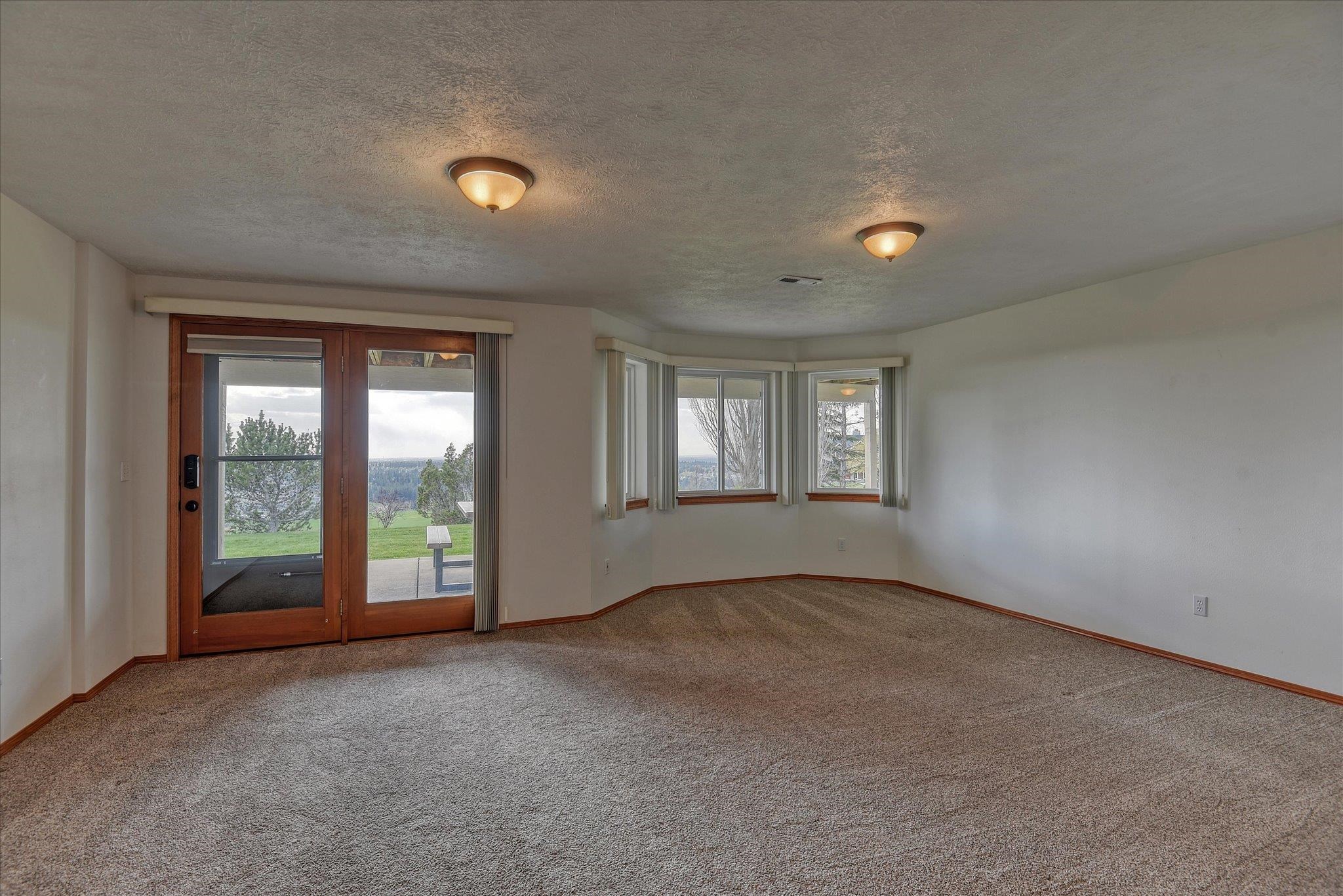 4025 South Thierman Road Spokane, WA 99223 - Photo 23 of 48