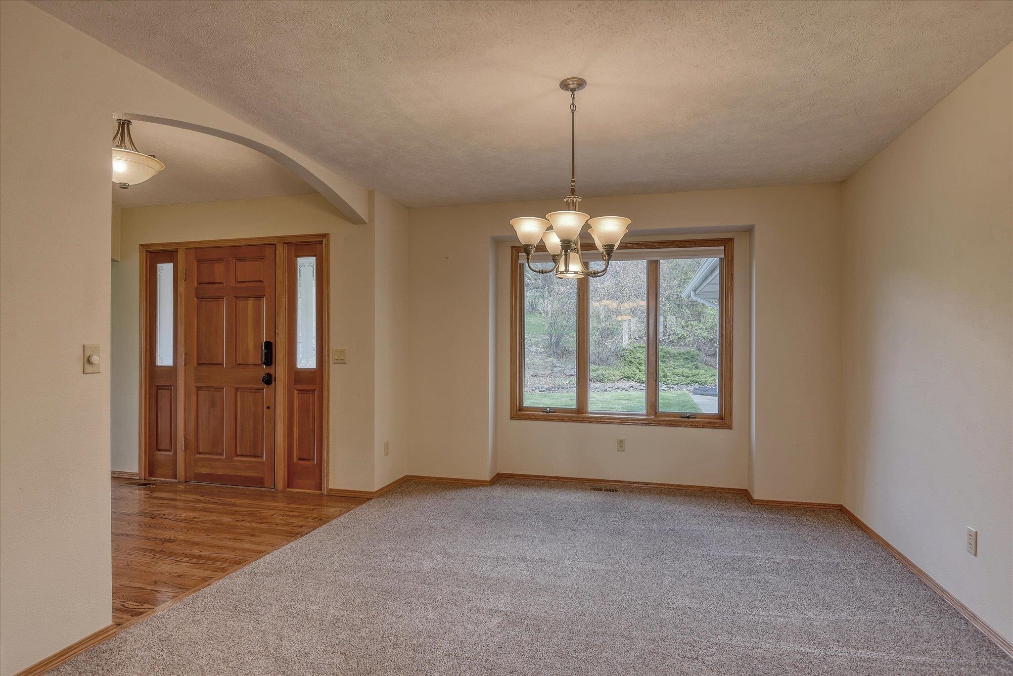 4025 South Thierman Road Spokane, WA 99223 - Photo 5 of 48