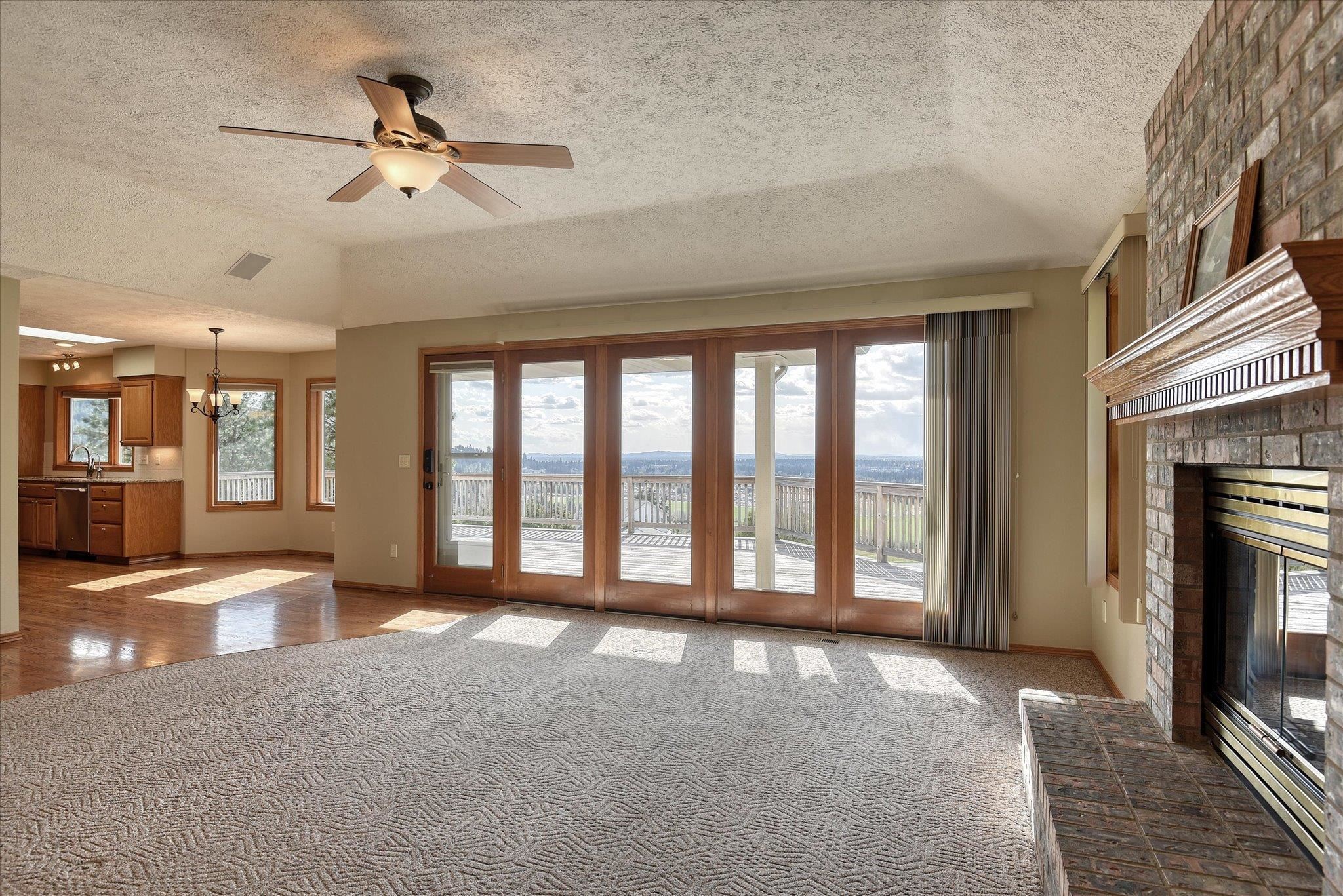 4025 South Thierman Road Spokane, WA 99223 - Photo 8 of 48