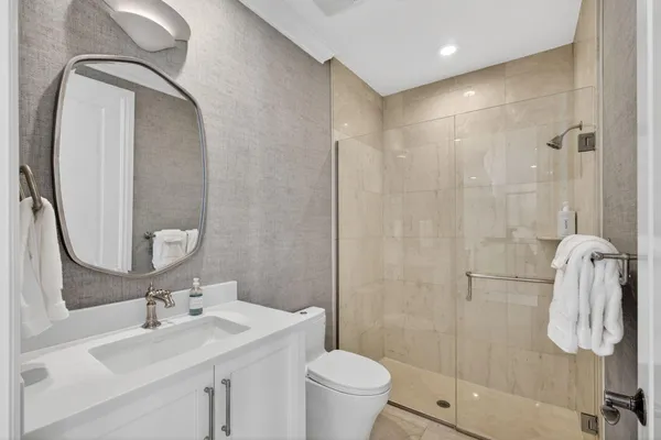 $2,800,000 | 24 Marina Gardens Drive, Palm Beach Gardens, FL 33410