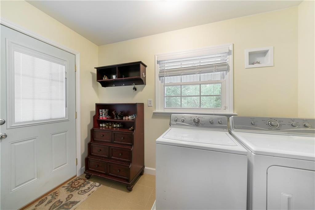 9630 Hood Road Charlotte, NC 28215 - Photo 14 of 34 Gallery Image 14
