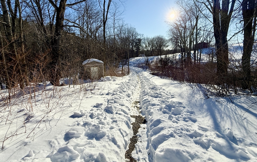 333 Sheldon Road Fitchburg, MA 01420 - Photo 17 of 18