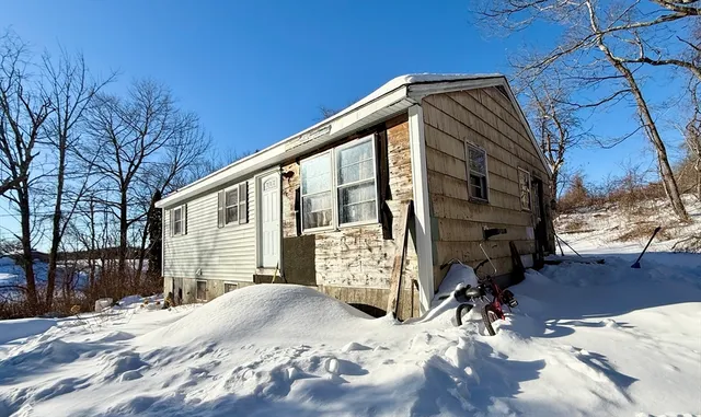 $249,000 | 333 Sheldon Road, Fitchburg, MA 01420