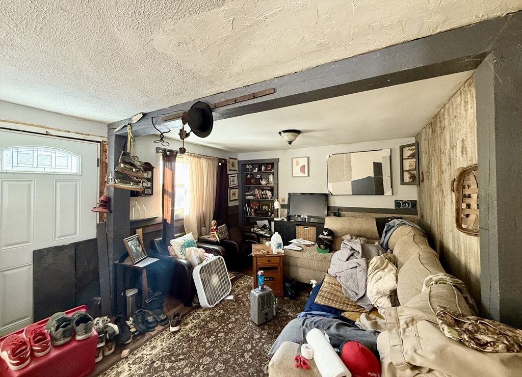 333 Sheldon Road Fitchburg, MA 01420 - Photo 5 of 18