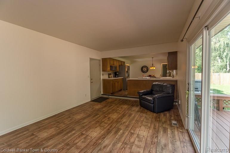 5185 North Georgetown Road Grand Blanc, MI 48439 - Photo 11 of 30