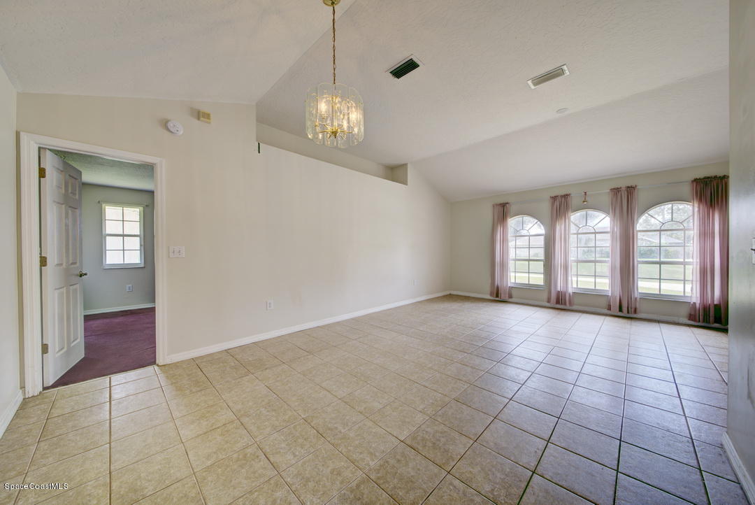 307 Abello Road Southeast Palm Bay, FL 32909 - Photo 4 of 30 Dining Room
