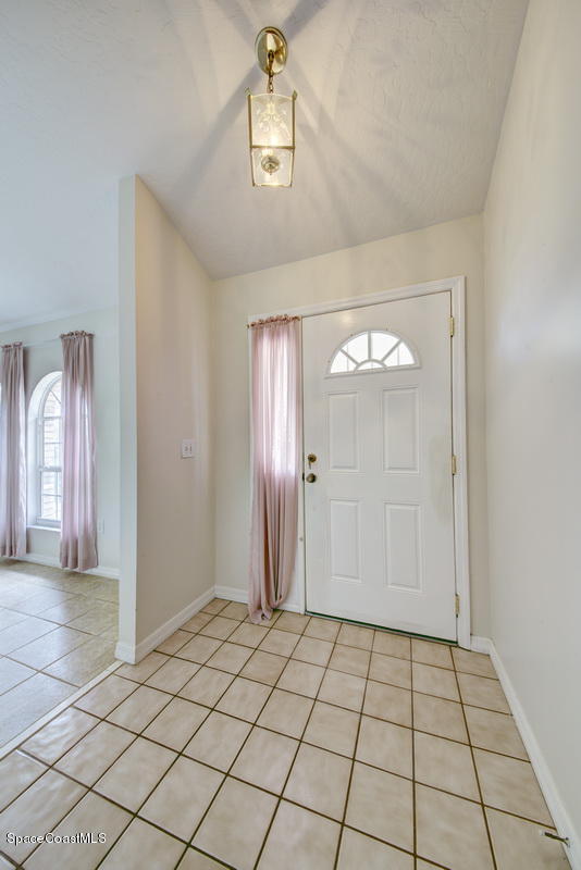 307 Abello Road Southeast Palm Bay, FL 32909 - Photo 10 of 30 Foyer