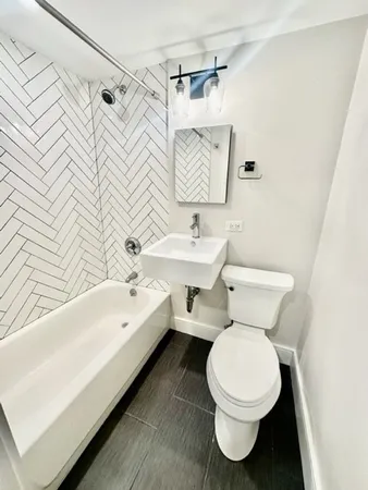 $3,000 | 366 Hanover Street, Unit 7, Boston, MA 02113