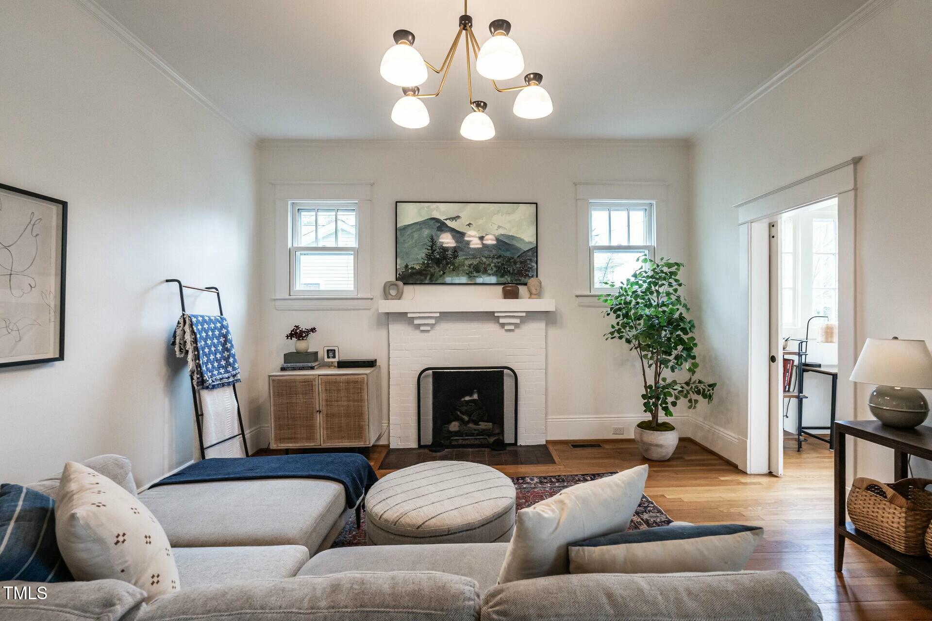 2003 McCarthy Street Raleigh, NC 27608 - Photo 5 of 40 Living Room