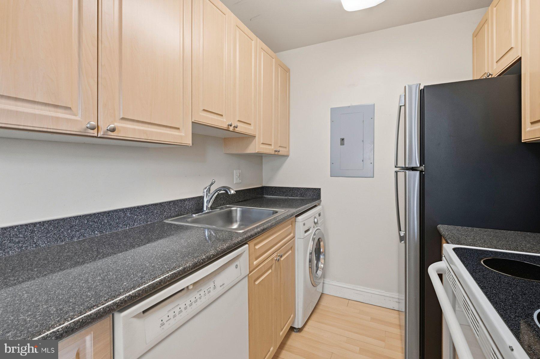 1005 Chillum Road, Unit 305 Hyattsville, MD 20782 - Photo 16 of 31